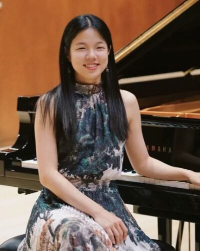 claire-kim Claire Kim